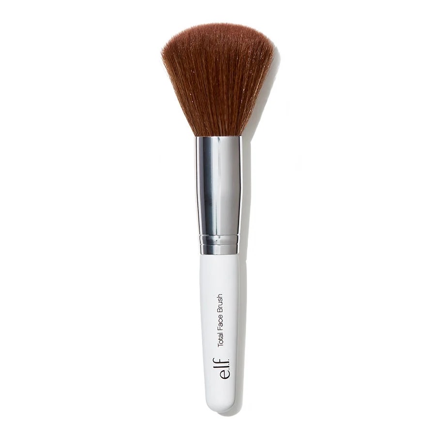 e.l.f. brocha facial blanca