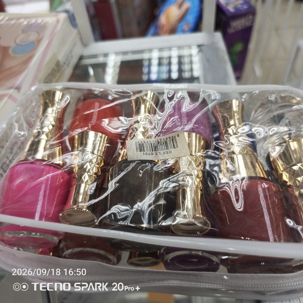 ESMALTE pequeño