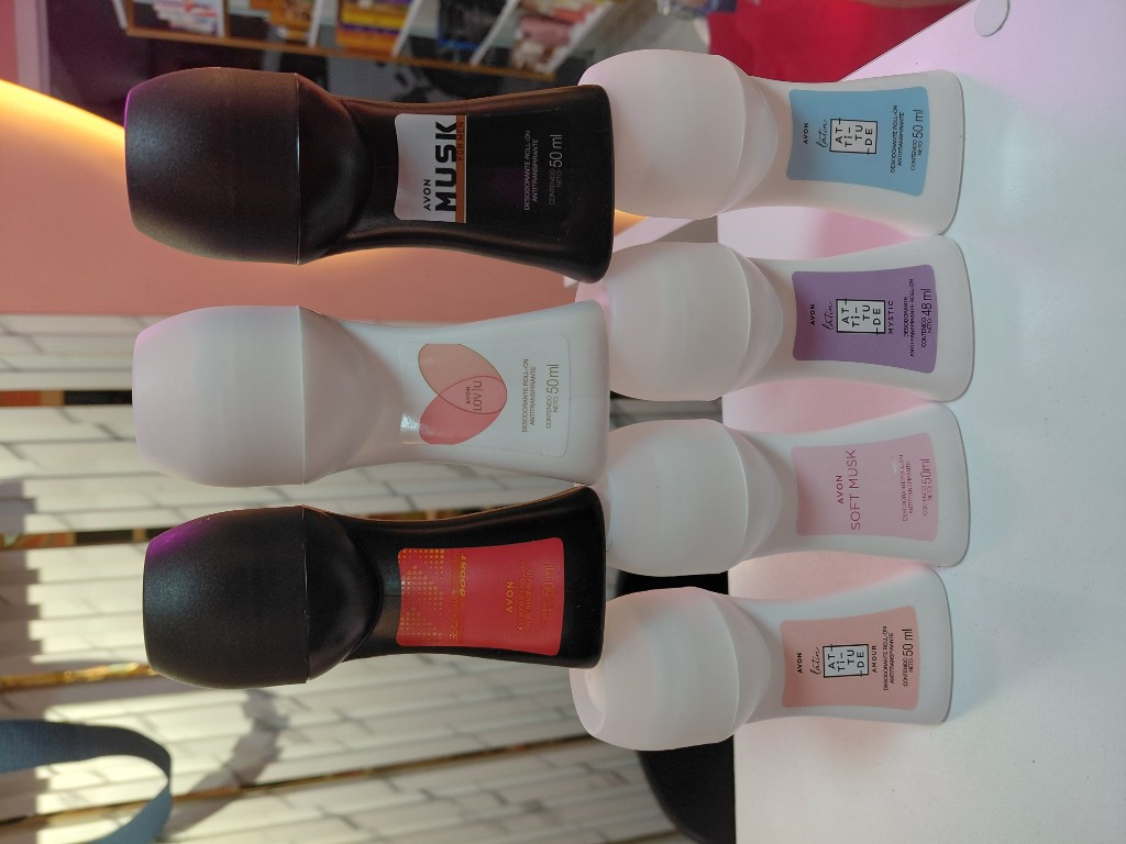 Avon desodorante roll-on 8000 cada uno