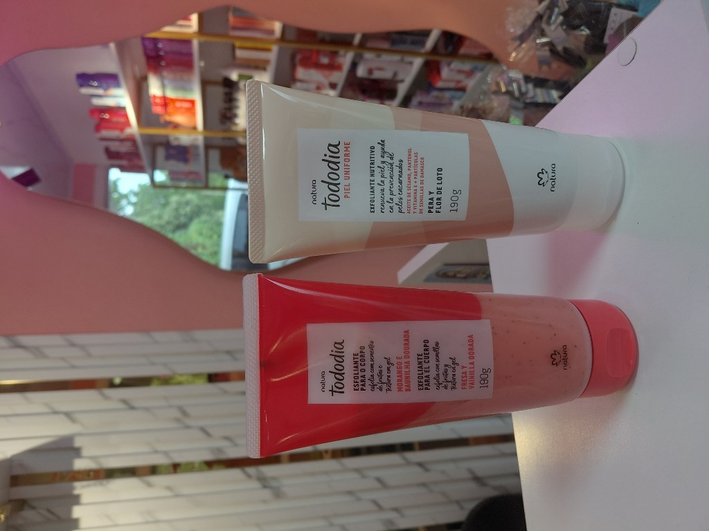 Jabon  exfoliante corporal frambuesa y vainilla
