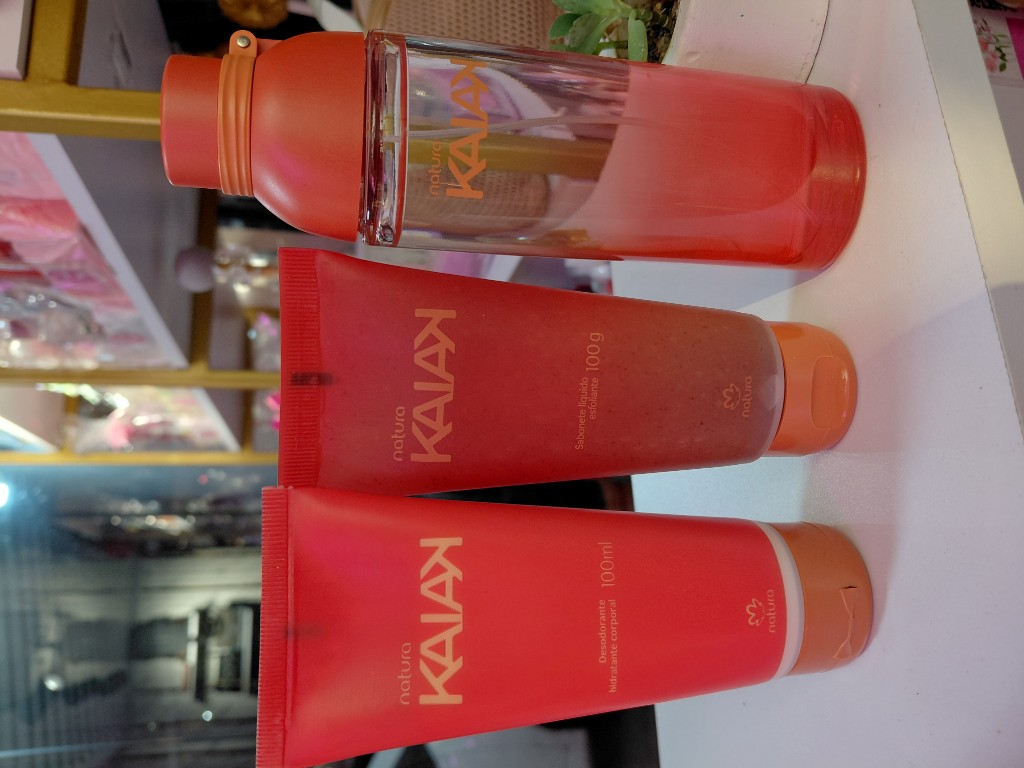 Kit kaiak clasico perfume de 100ml crema y jabon en gel  de 100gr
