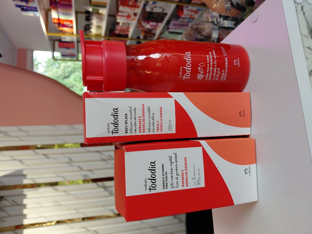 Kit tododia fresa y vainilla dorada
