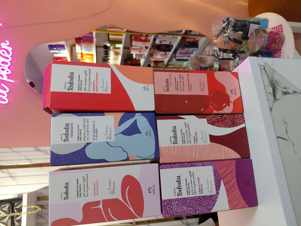 Caja de jabones  x5 unidades puro vegetal aromas surtidos