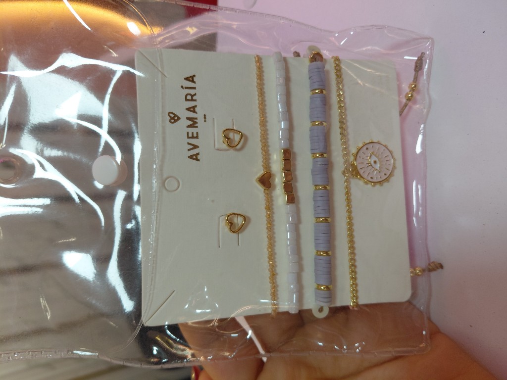AVEMARÍA set pulseras y aretes dorados