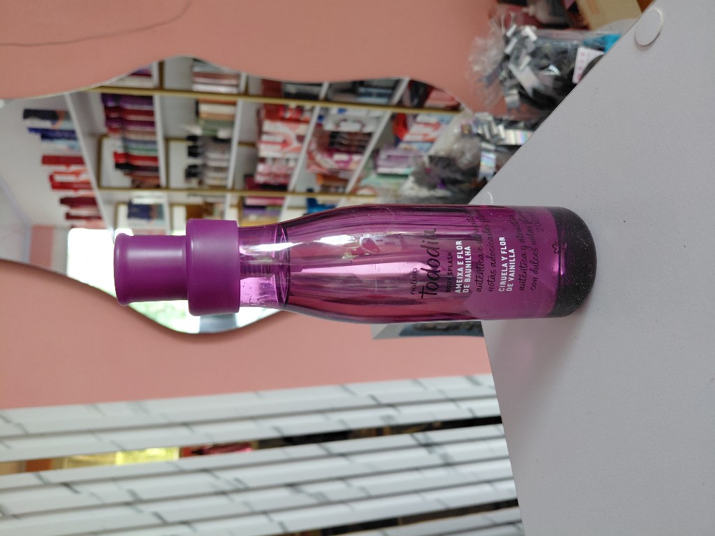 Natura Tododia Body Splash morado
