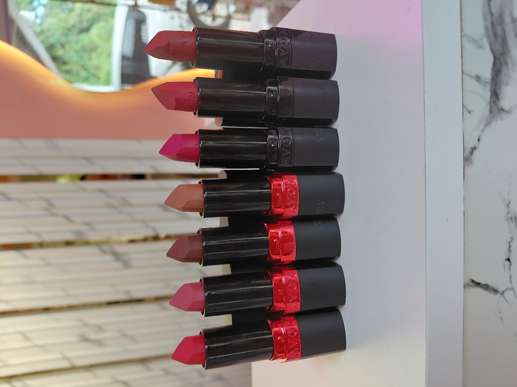 labial matte de avon larga duracion
