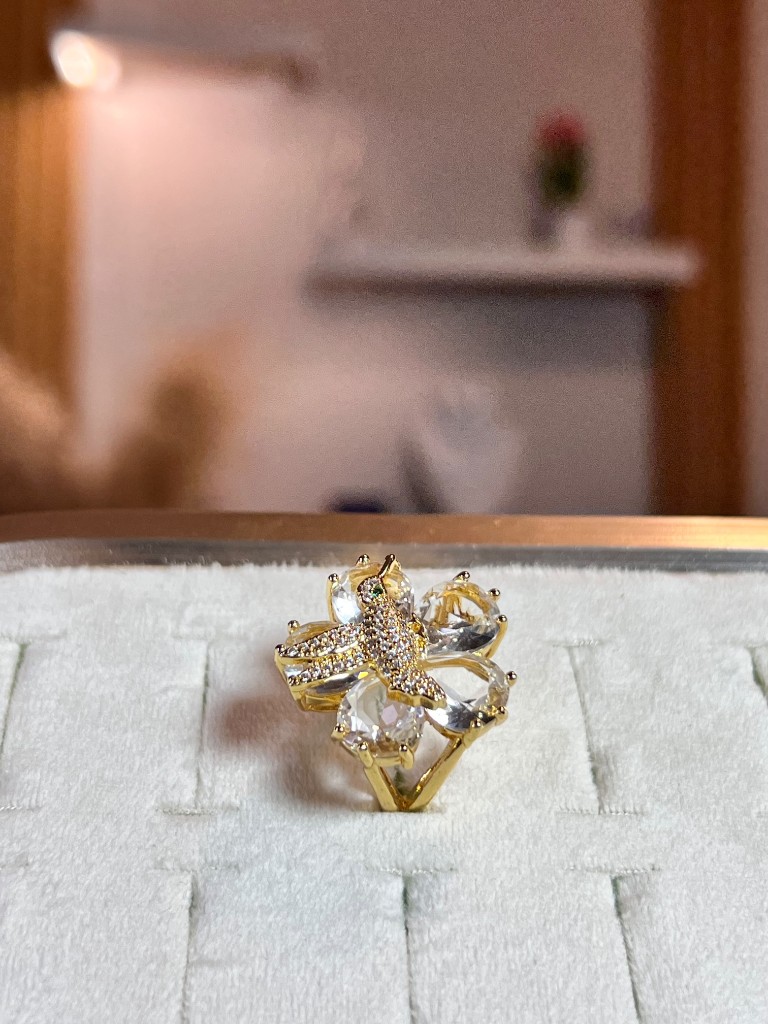 Anillo de colibrí