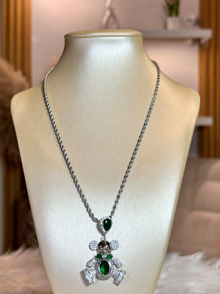 Collar con dije de elefante