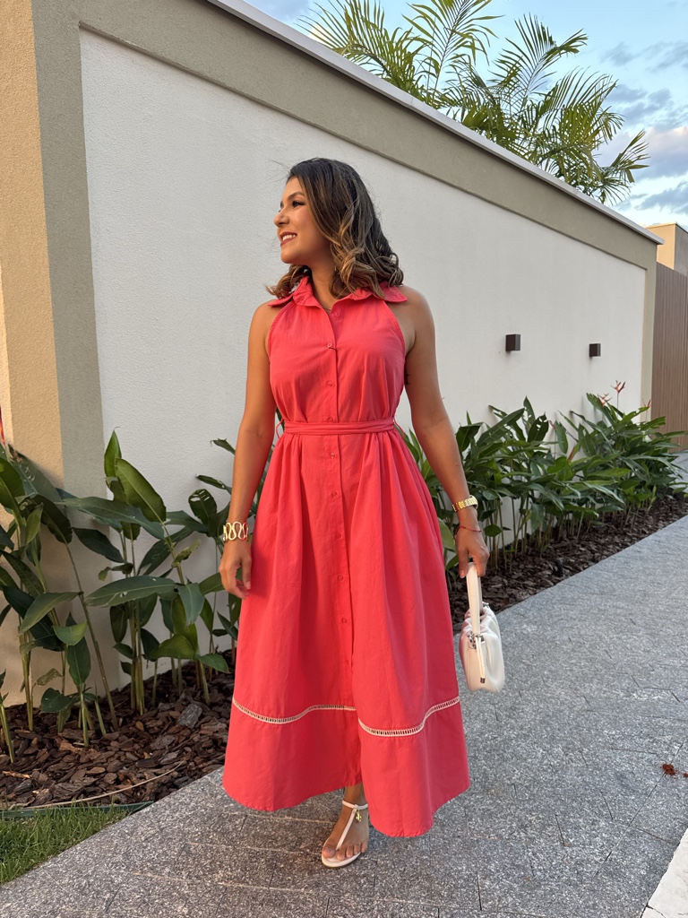 Vestido midi sem mangas