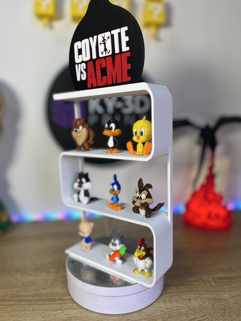 Figuras colección coyote vs acné