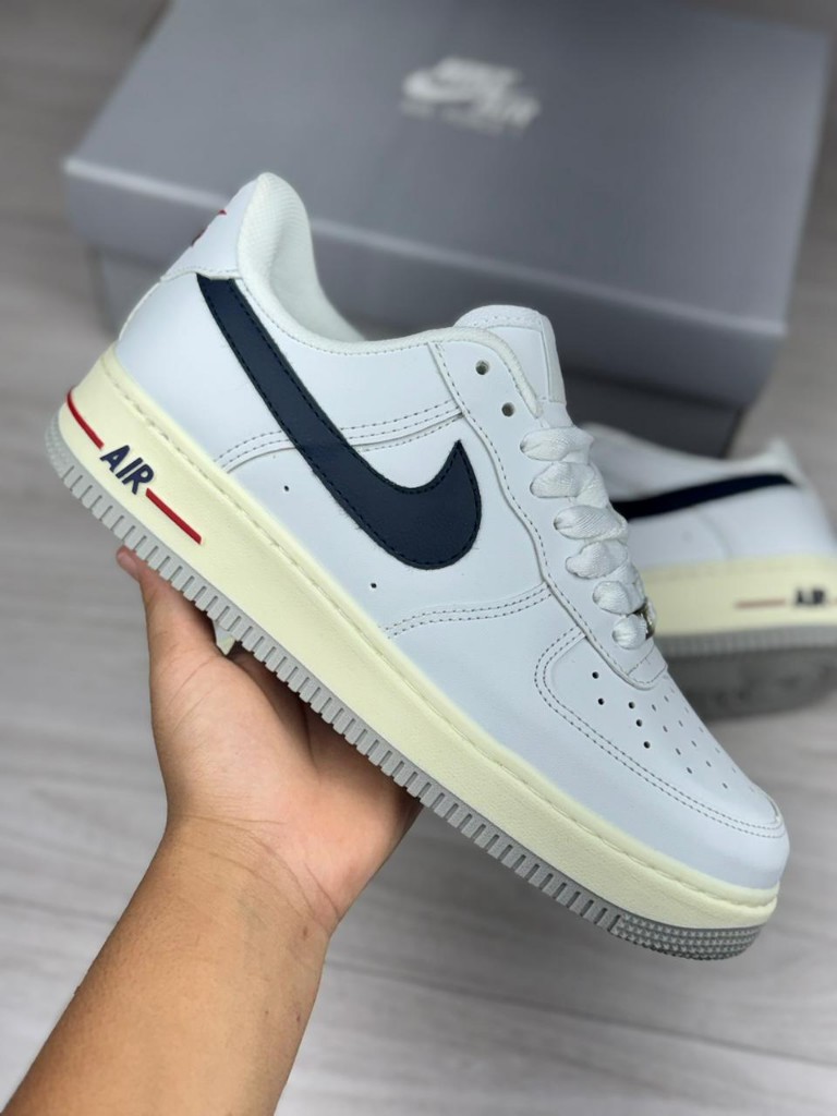 Nike Air Force blancas
