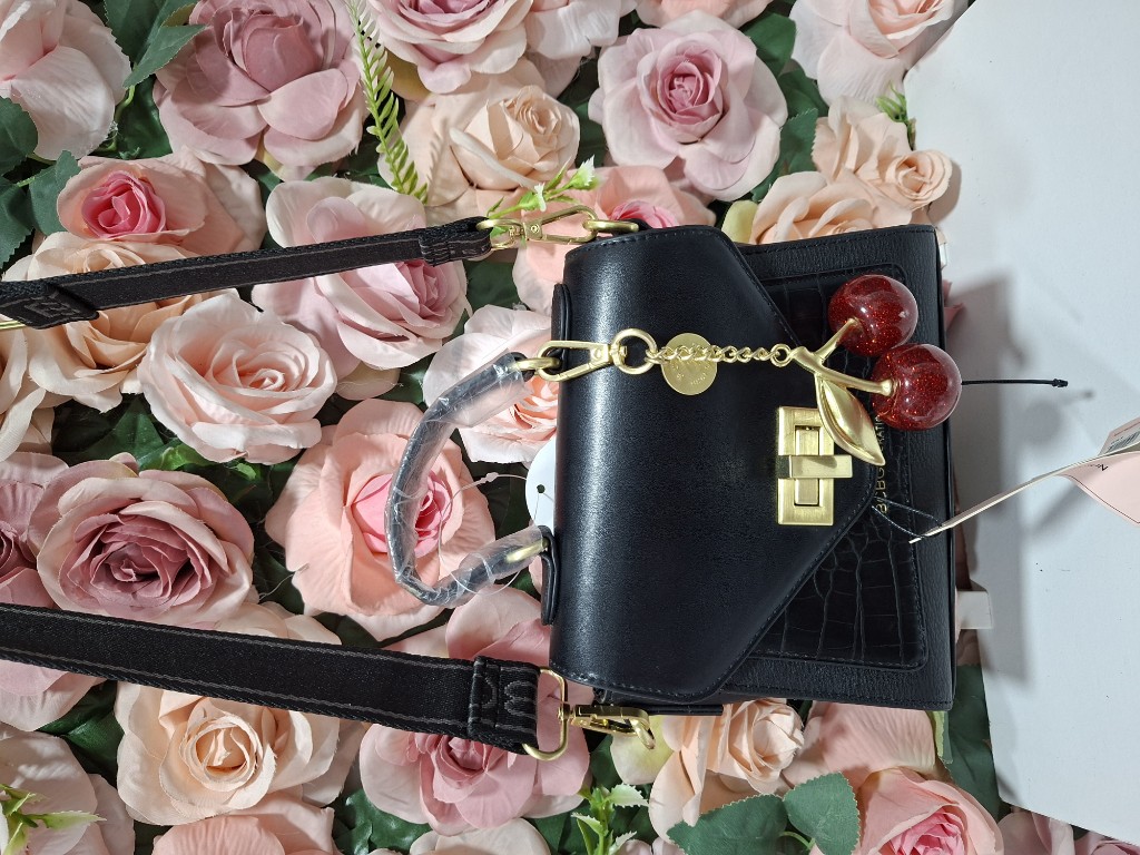 Crossbody BCBGeneration