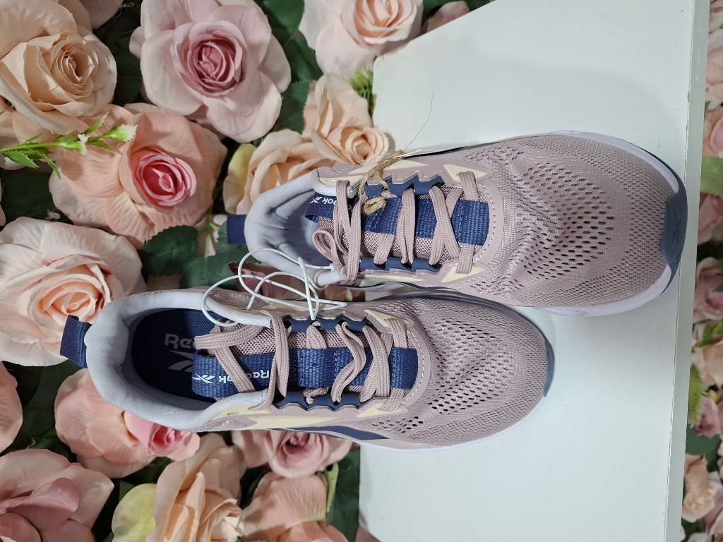 Zapato Reebok rosa