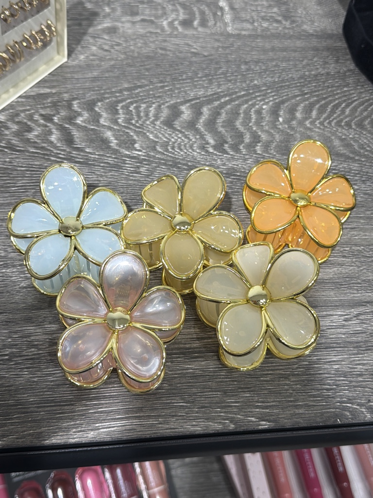 Pinza flor brillo con dorado