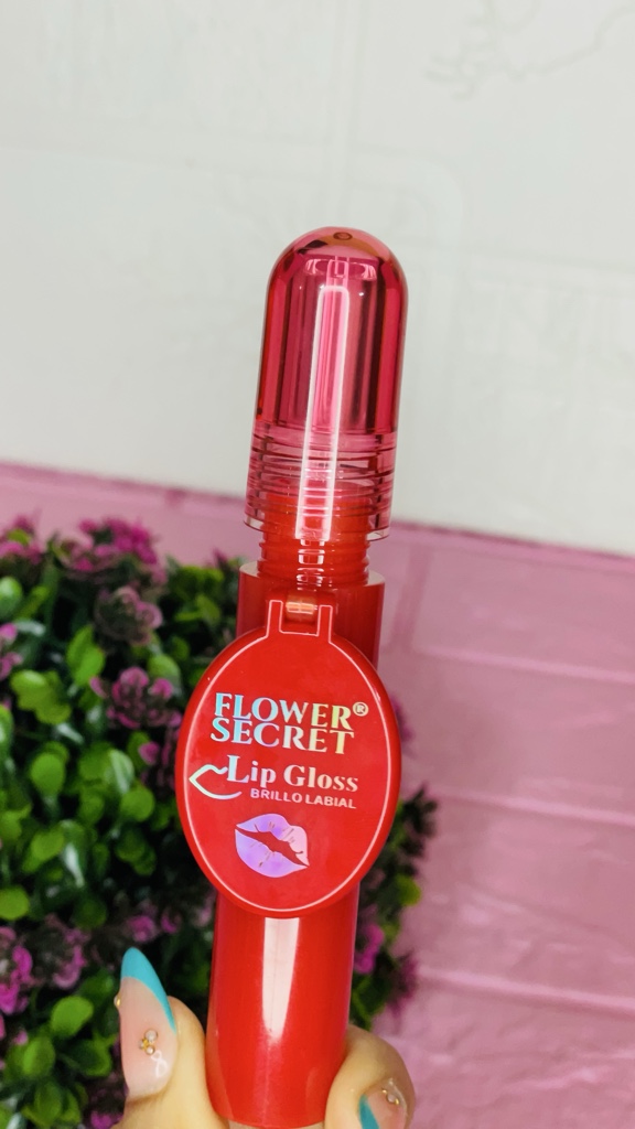 Flower Secret lip gloss rojo