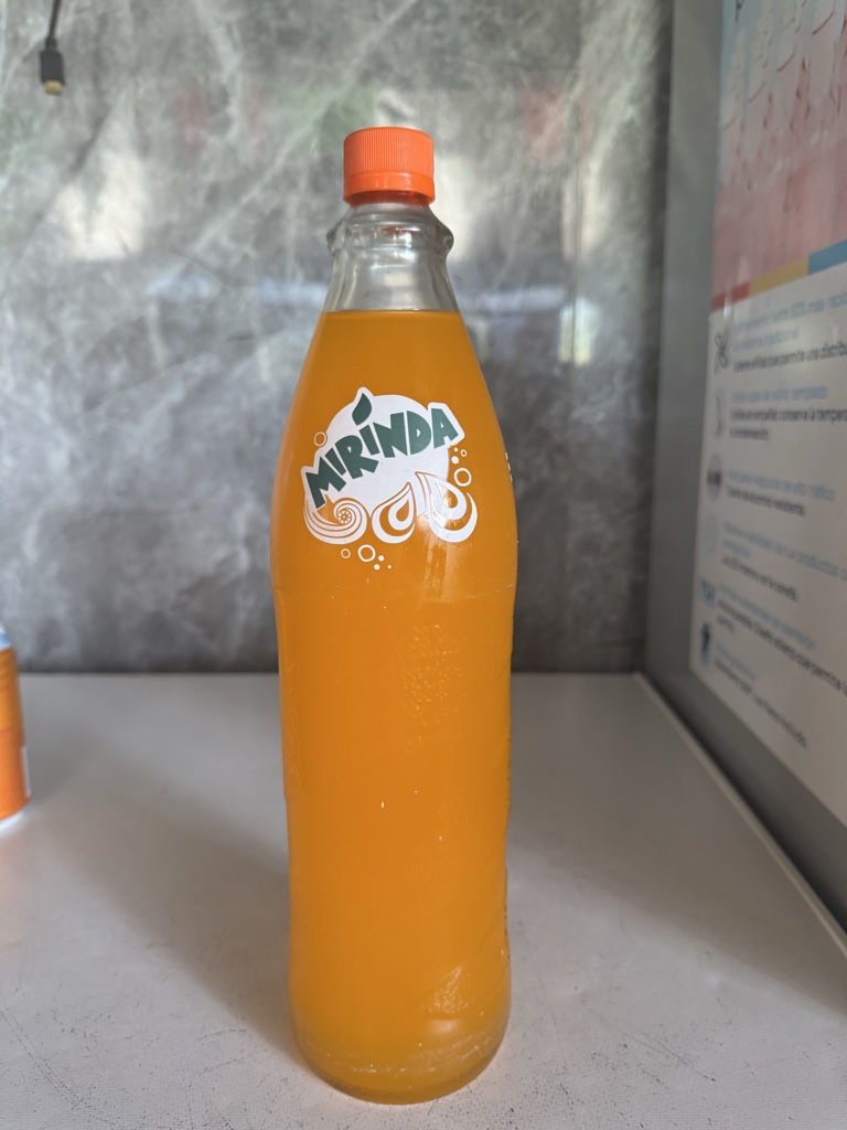 Mirinda naranja en vidrio 1.25L