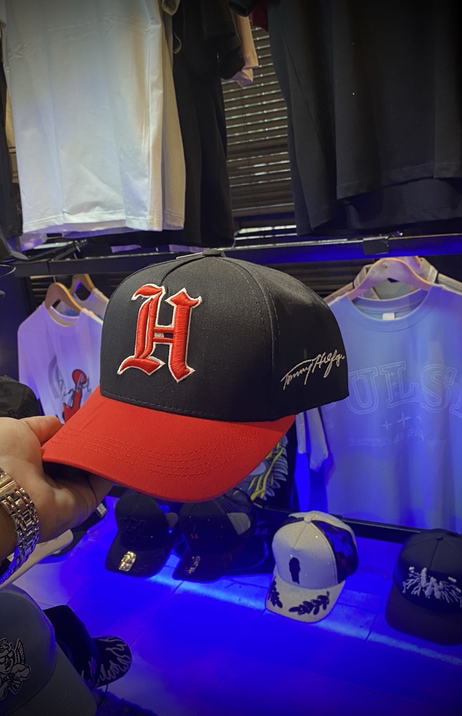 Gorra H Red Edition.