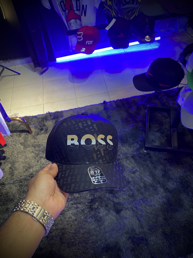 Gorra BOSS negra premium