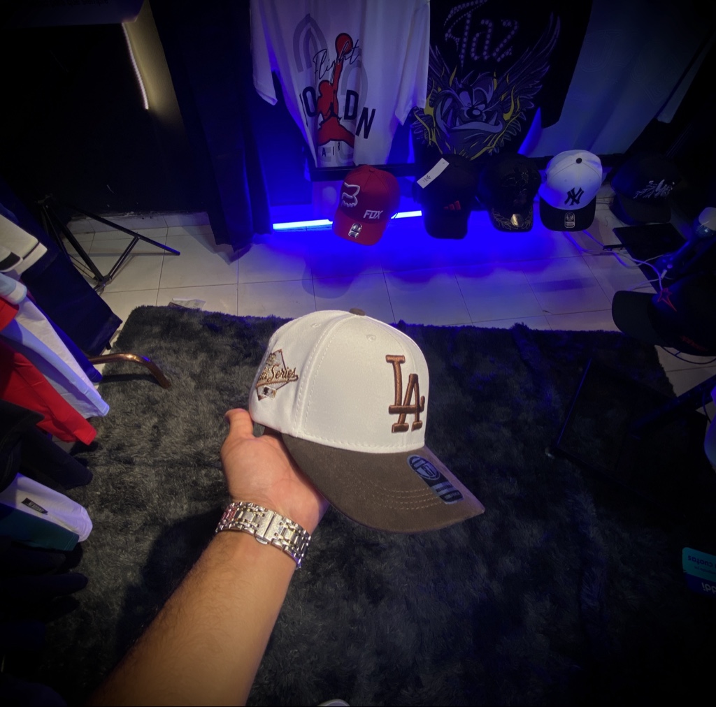 Gorra LA blanca y cafe
