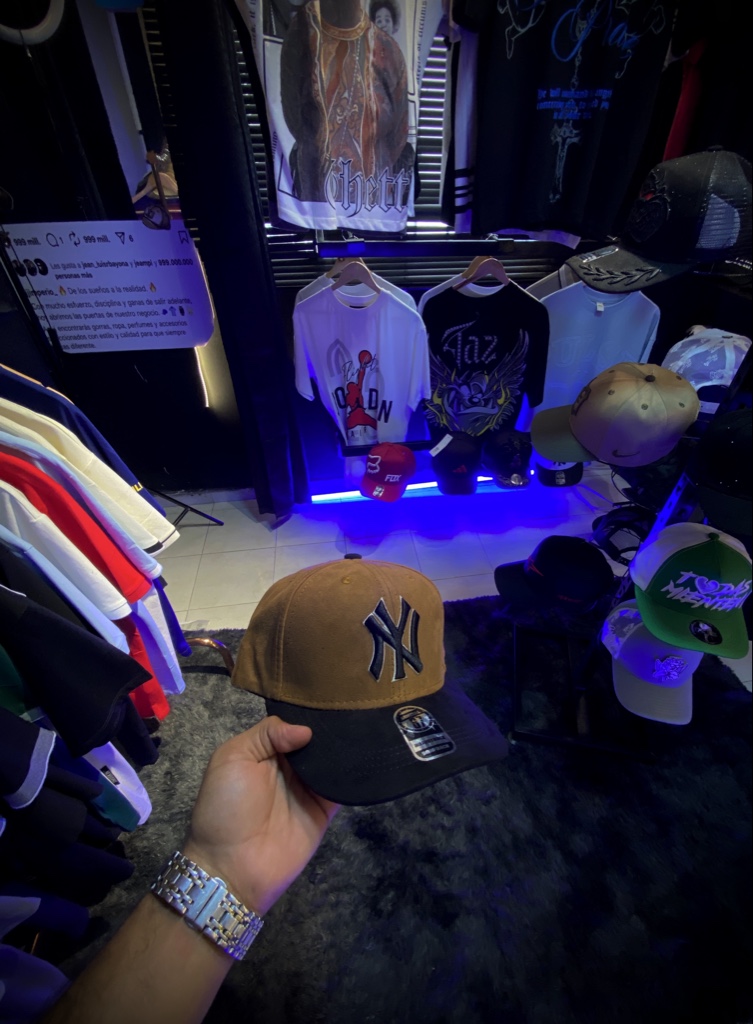 Gorra NY cafe y negra