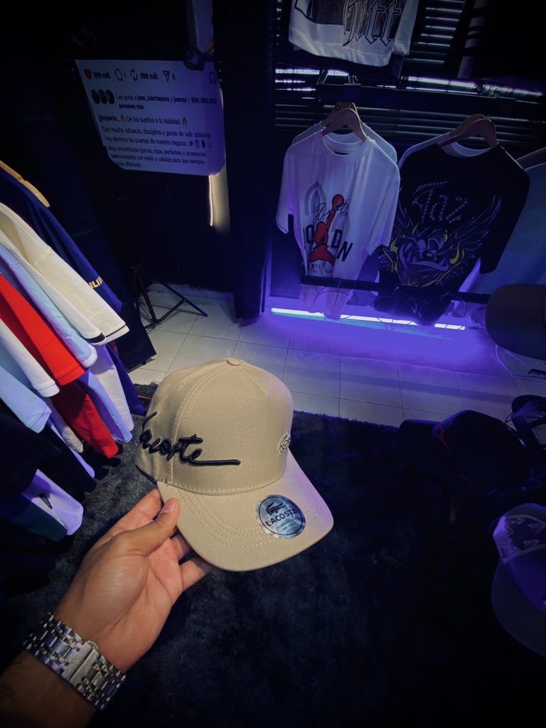 Lacoste gorra beige