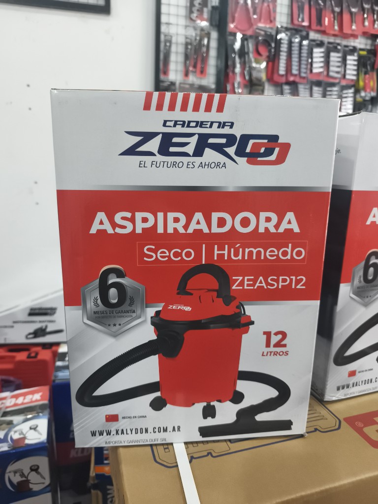 aspiradora roja 12L cadena zero