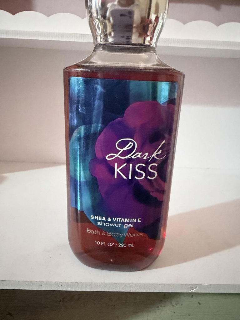 Dark Kiss