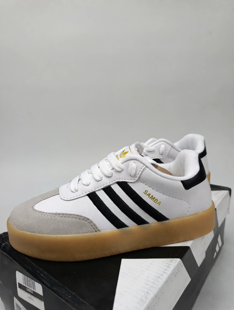 Adidas Samba blancas y negras. Talle 36