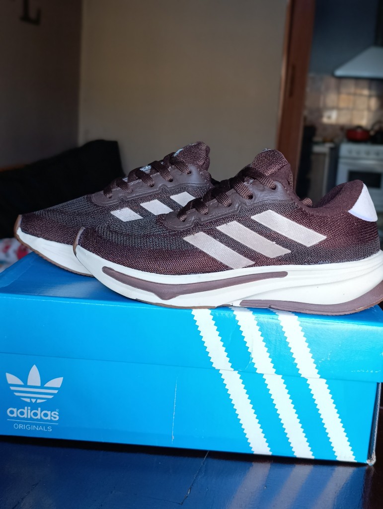 adidas Originals marrones deportivas. Talle 35/6