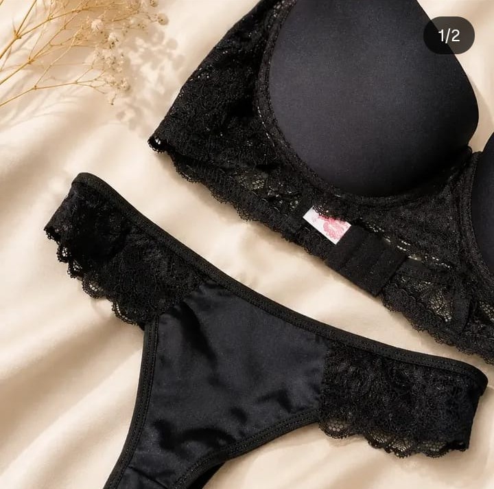 Conjunto de lycra y encaje