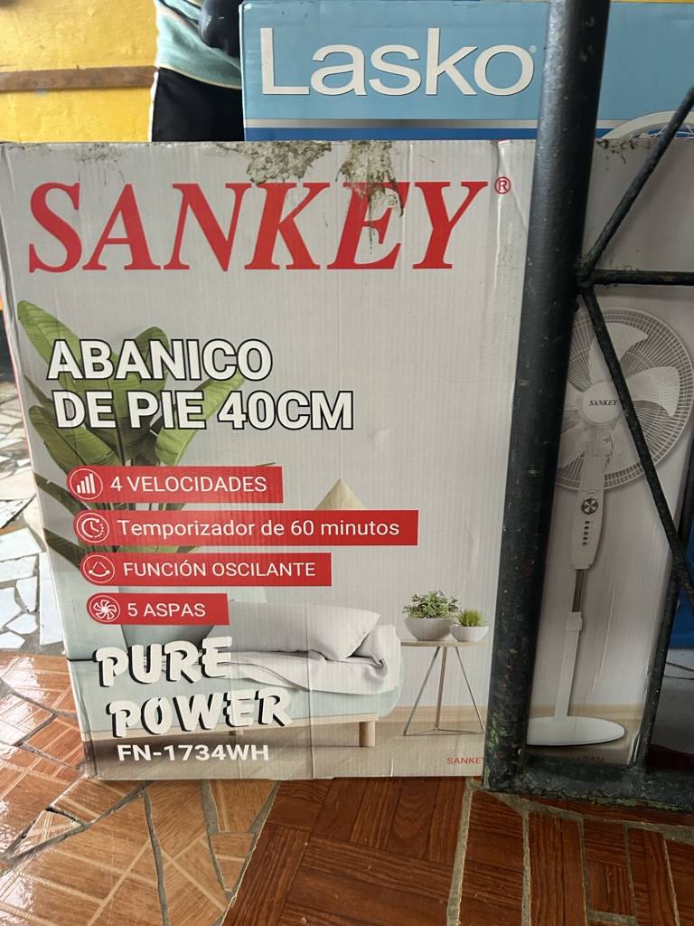 Sankey abanico de pie 40cm
