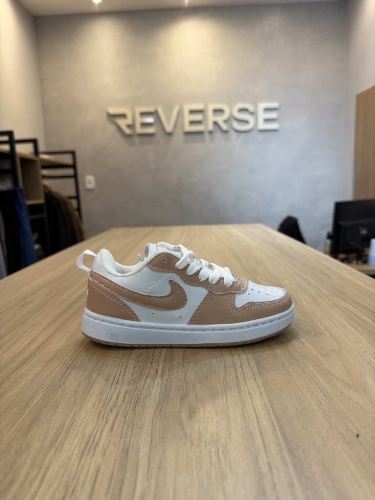 Nike tênis branco e rosa