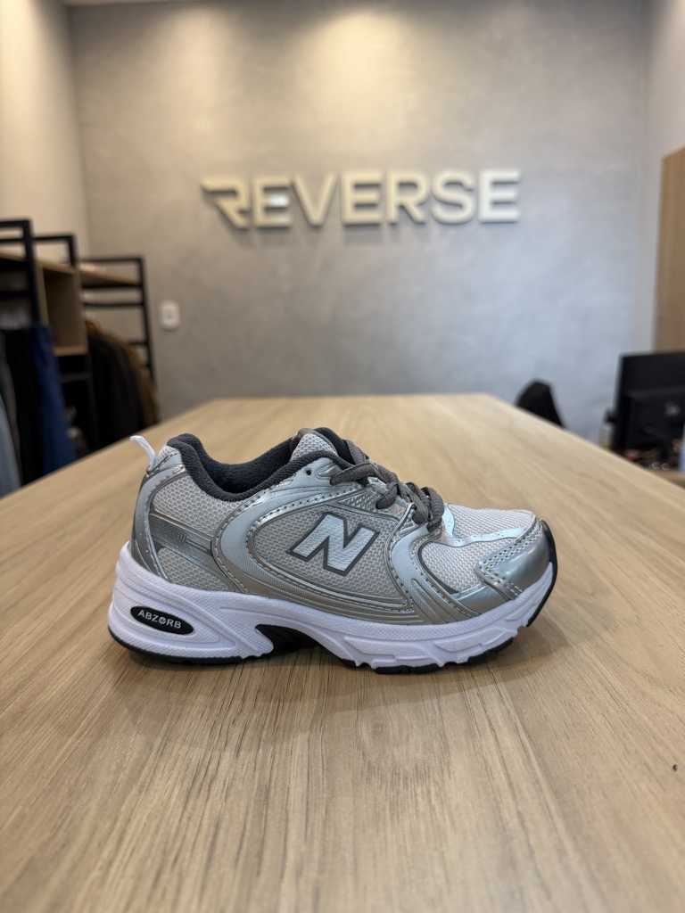 New Balance 530  cinza