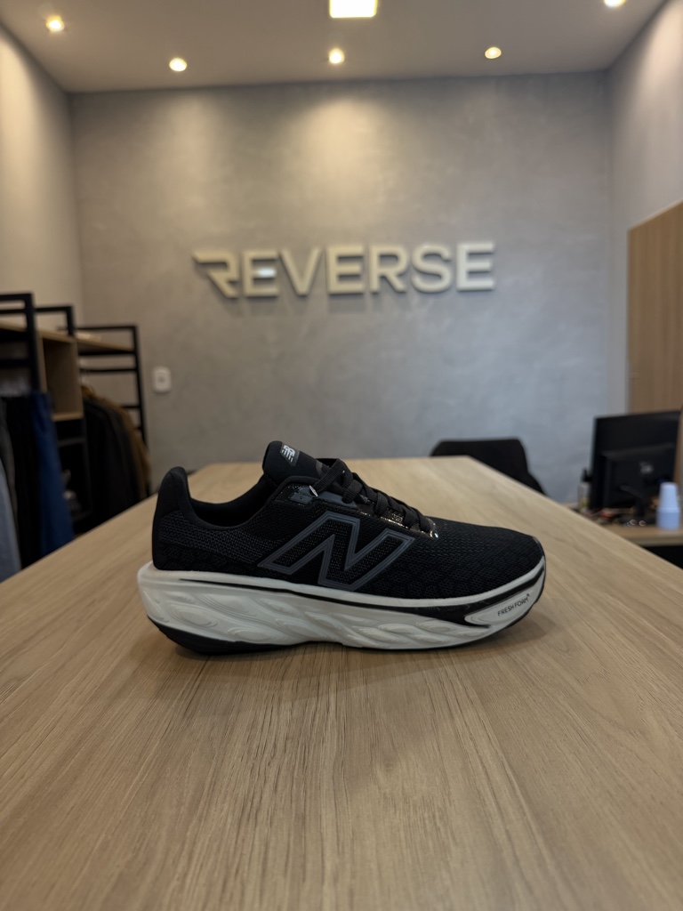 NEW BALANCE 1080 PRETO C BRANCO