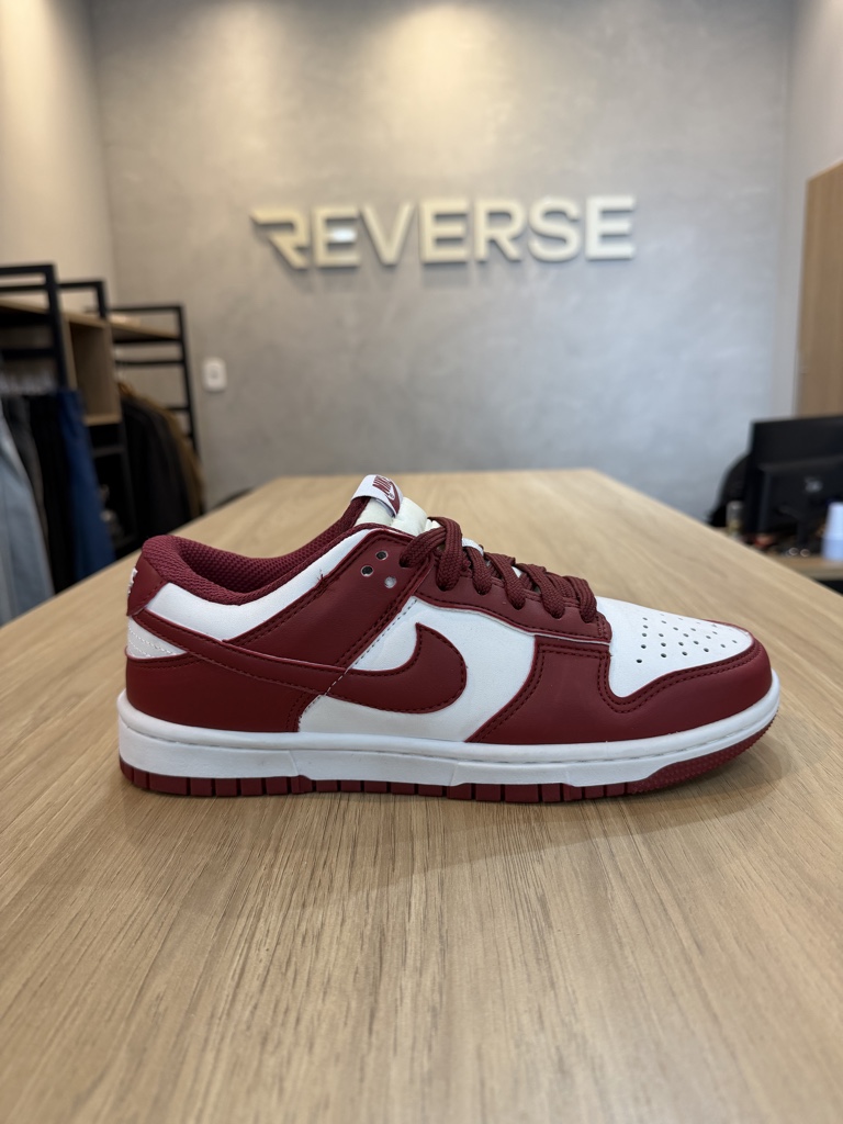NIKE DUNK BORDO