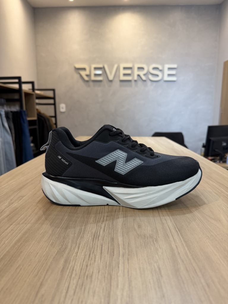 NEW BALANCE REBEL CHUMBO C BRANCO