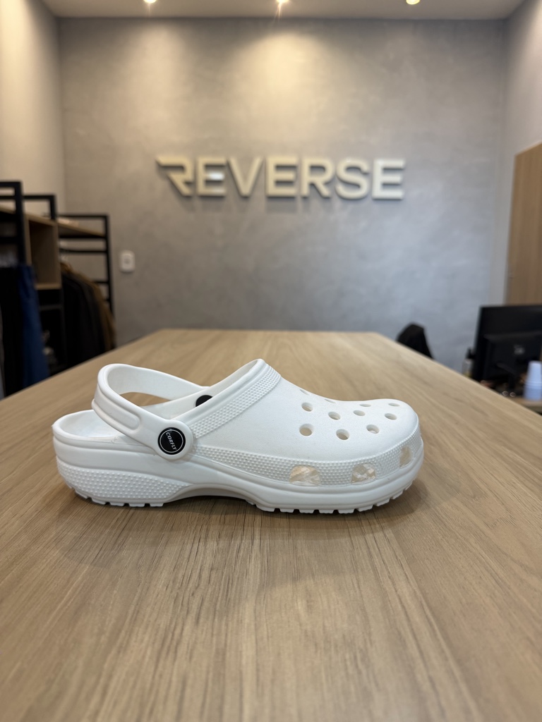 Sandália Crocs branco