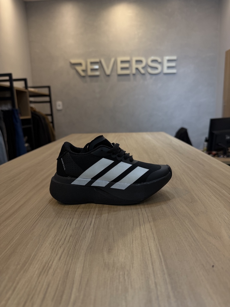 Adizero preto infantil