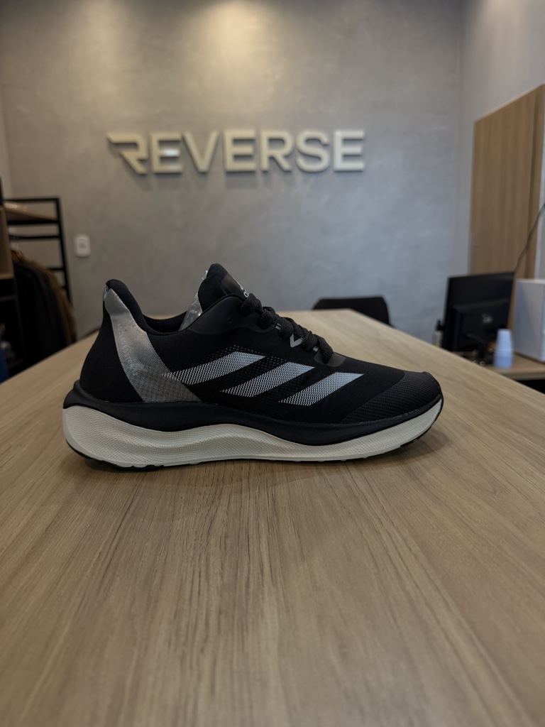 ADIDAS ADZERO PRETO 2