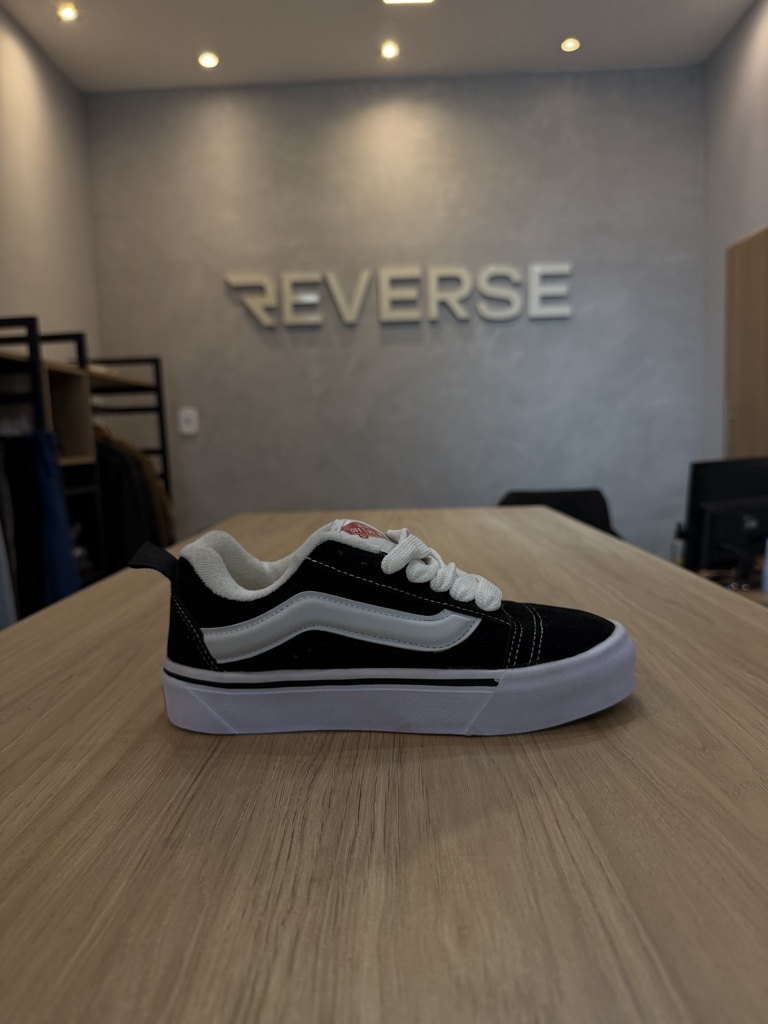 VANKS KNU PRETO BRANCO