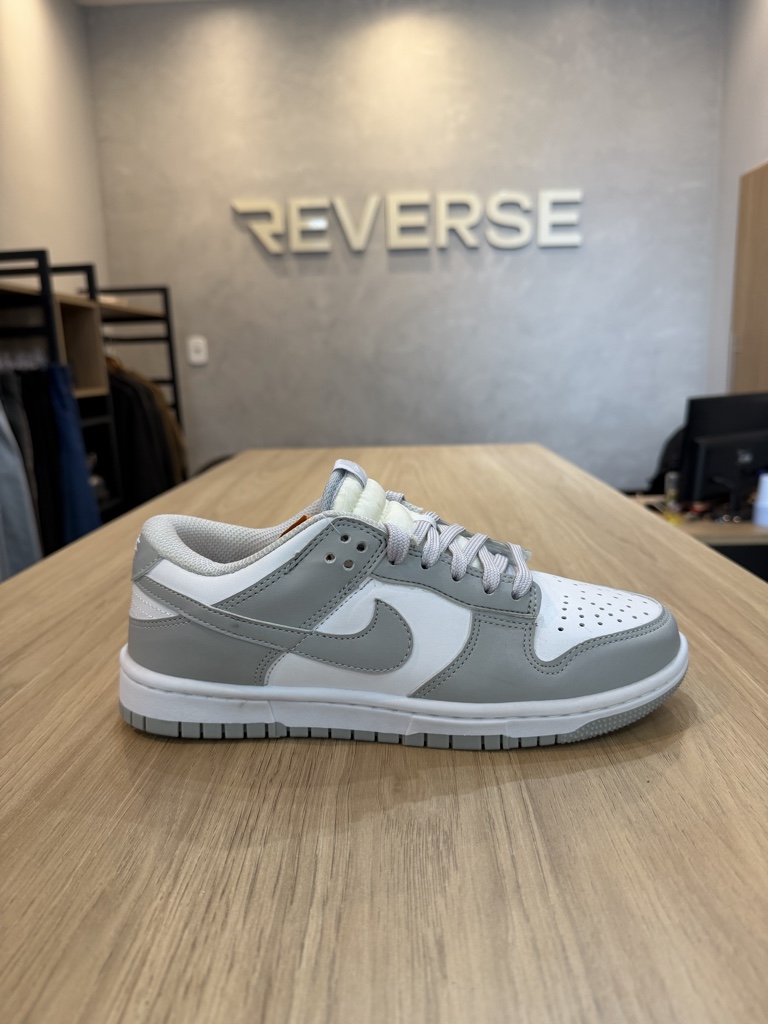 NIKE DUNK BRANCO/CINZA