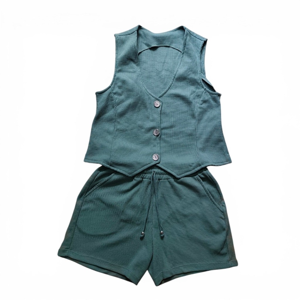 Conjunto short y chaleco verde seco dama