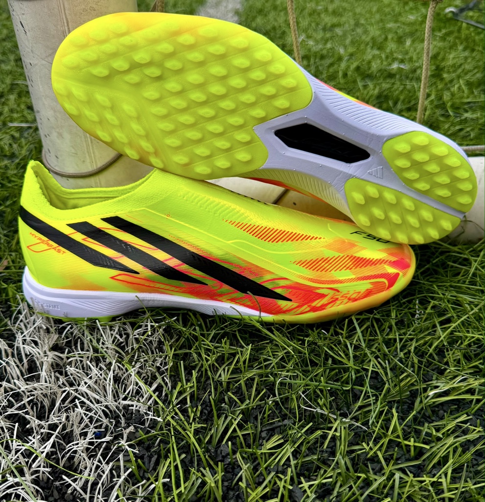 Zapatilla Hyperfast verde sin cordones