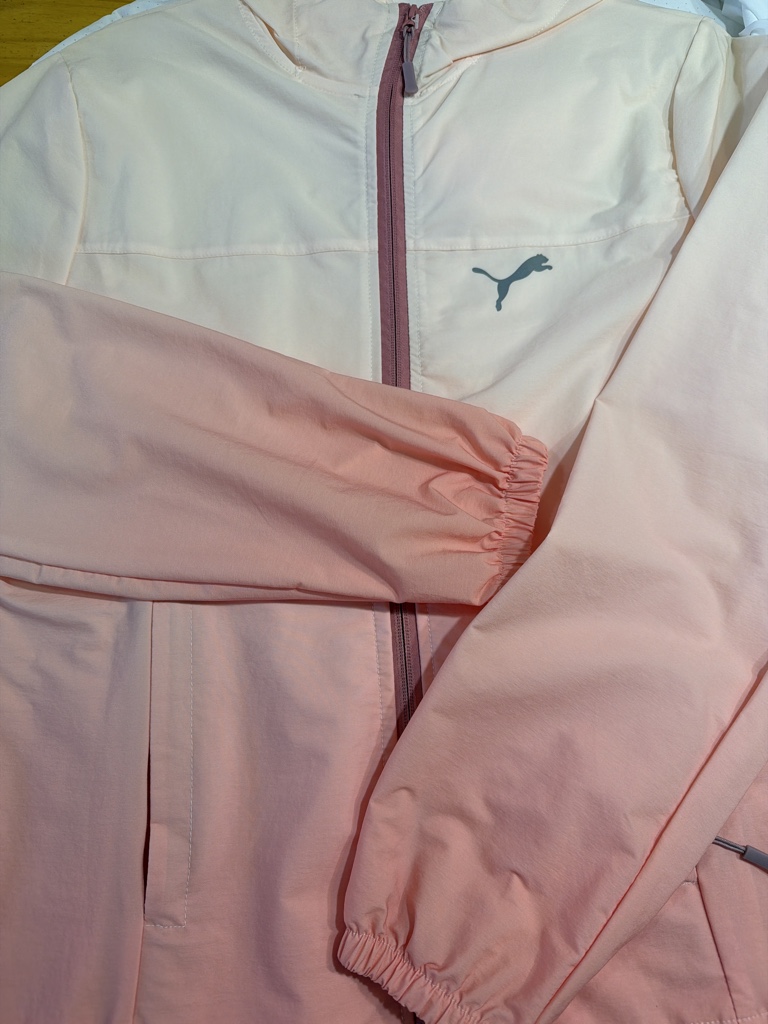 Campera puma 3XL combinada con rosa