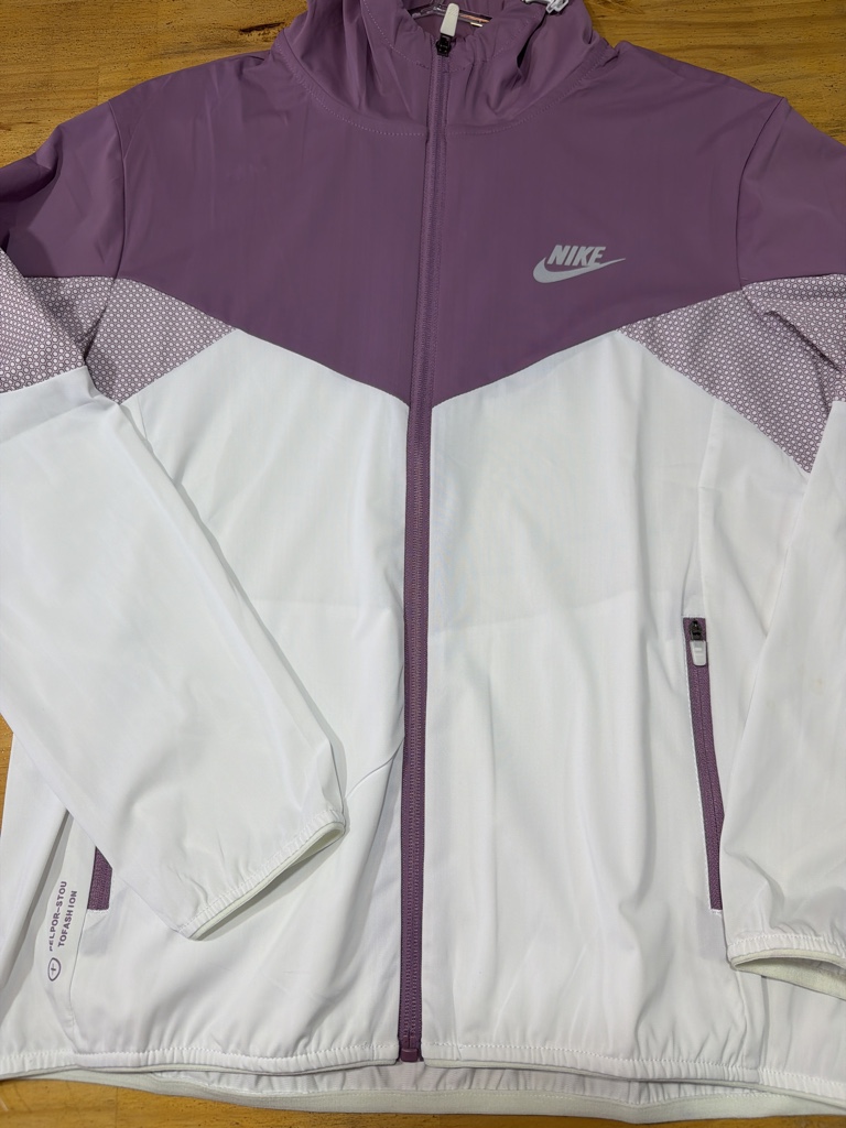 Campera puma XL combinada con lila