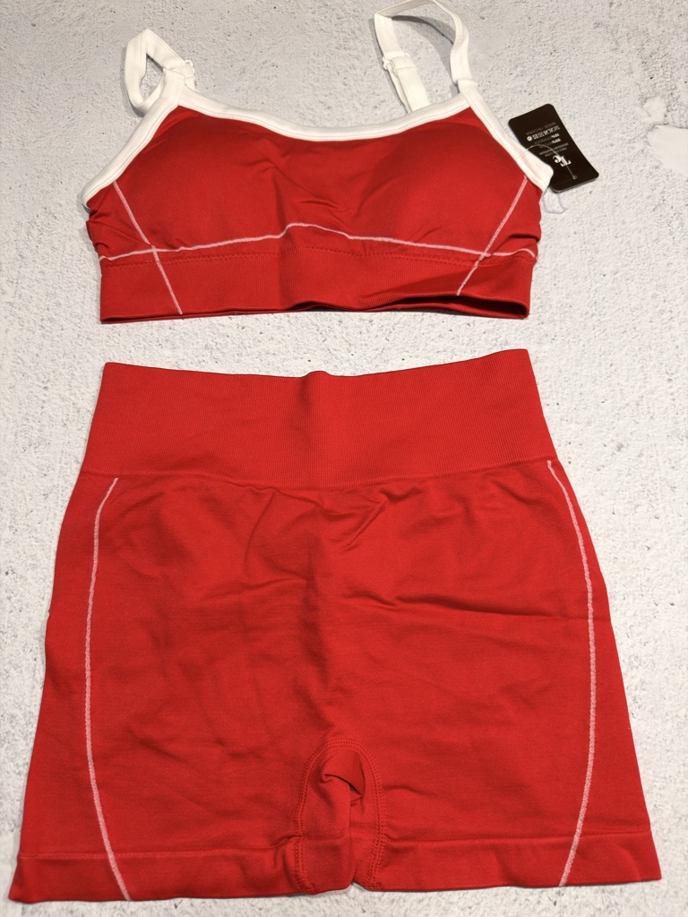 Conjunto push up rojo L/XL