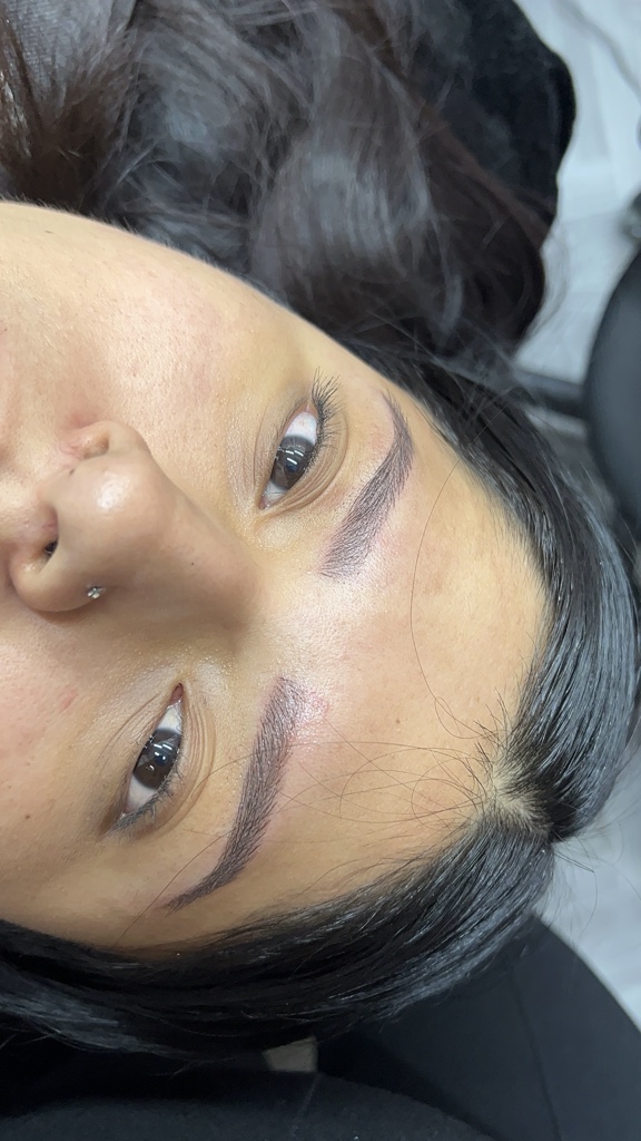 Cejas microblanding