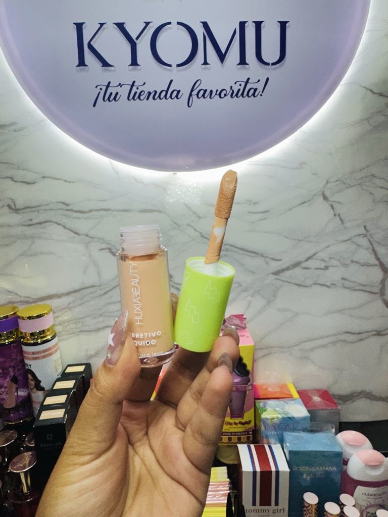 CORRECTOR HUXIABEAUTY