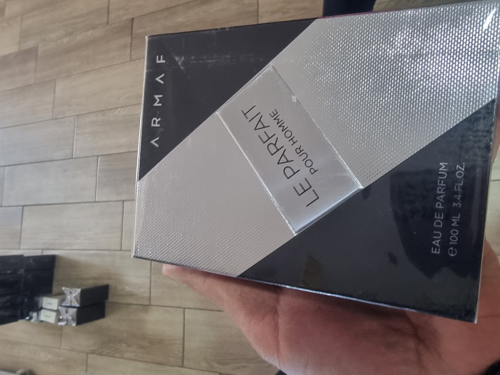 LE PARFAIT POUR HOMME