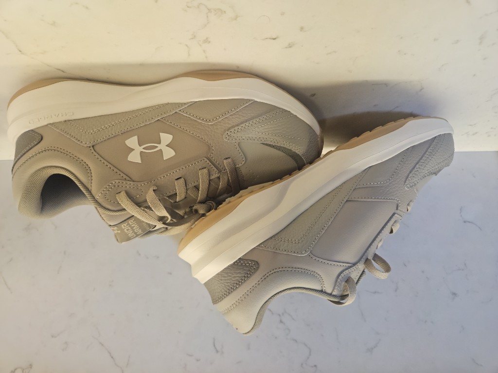 TENIS UNDER ARMOUR 28CM